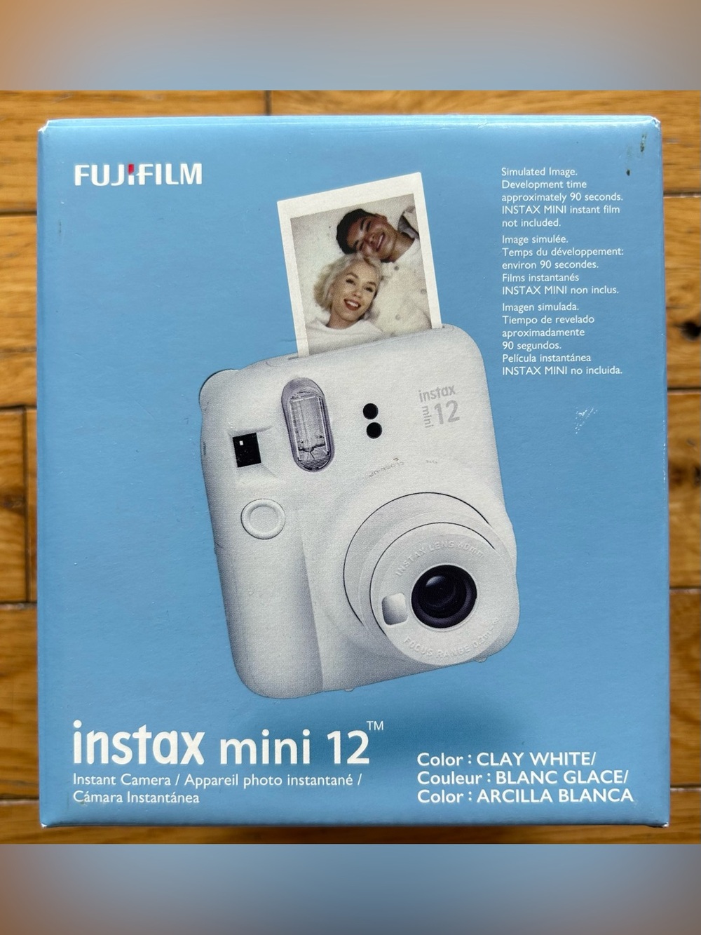 Fujifilm Instax Mini 12 Instant Camera — Clay White NEW